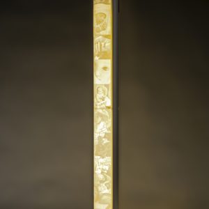 lampada personalizzata con foto, accesa, intera lampada personalizzata con foto, accesa, intera